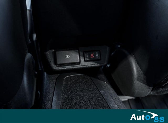 2020 NISSAN LEAF - 32