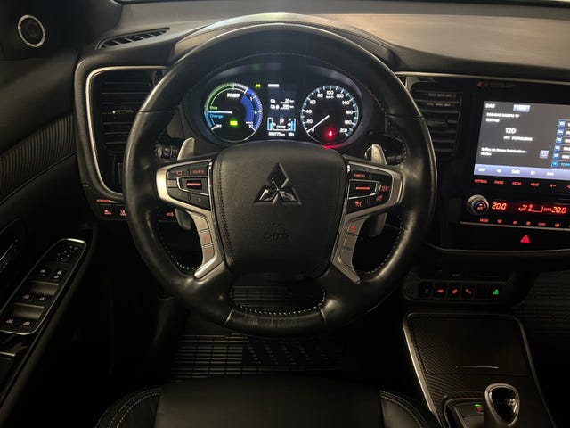 2020 MITSUBISHI OUTLANDER - 11