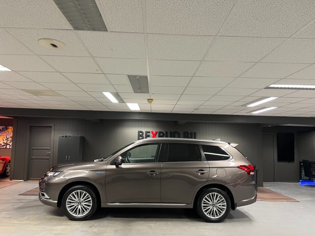 JMBXDGG3WLZ014805 2020 MITSUBISHI OUTLANDER-1