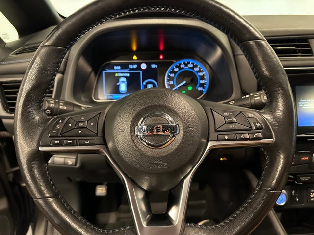 2019 NISSAN LEAF - 12