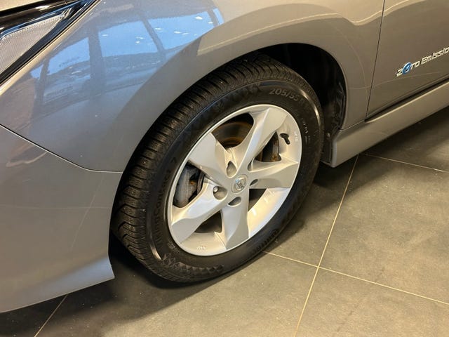 SJNFAAZE1U0051384 2019 NISSAN LEAF-3