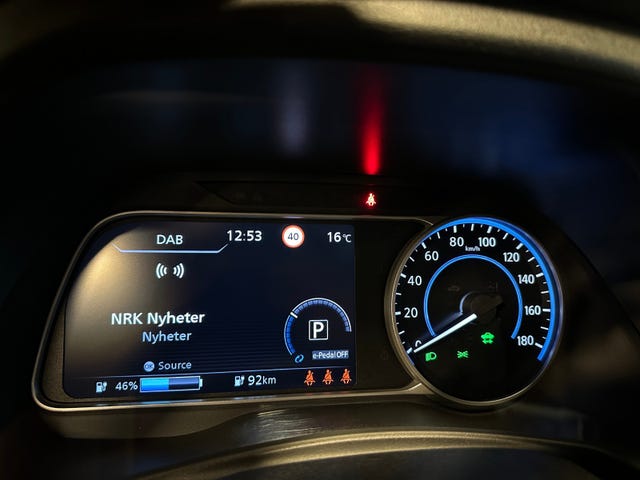2019 NISSAN LEAF - 25