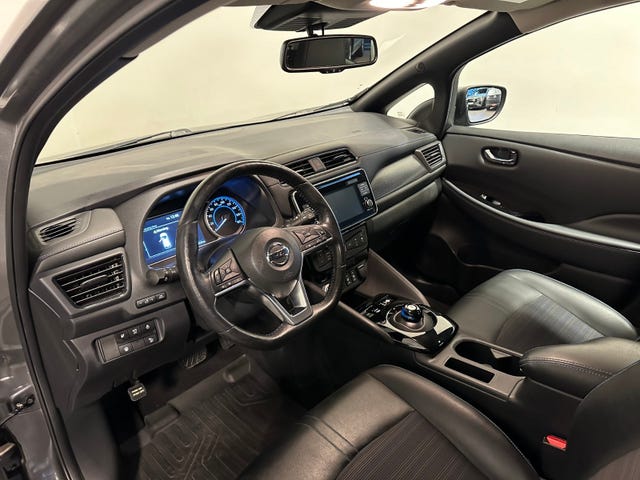 2019 NISSAN LEAF - 8