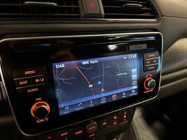 2019 NISSAN LEAF - 19