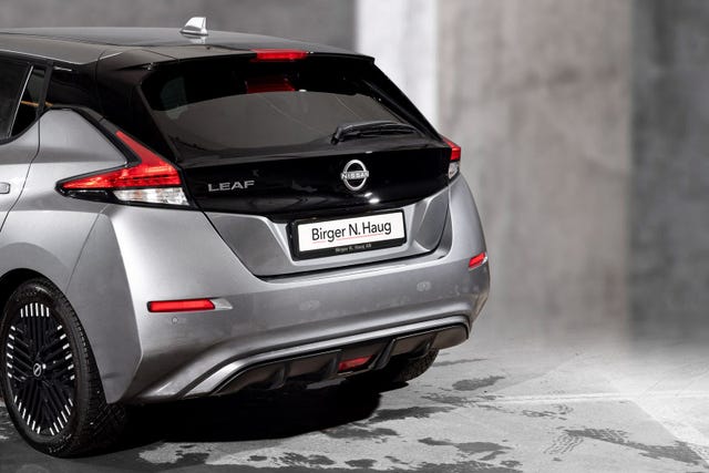 2022 NISSAN LEAF - 31