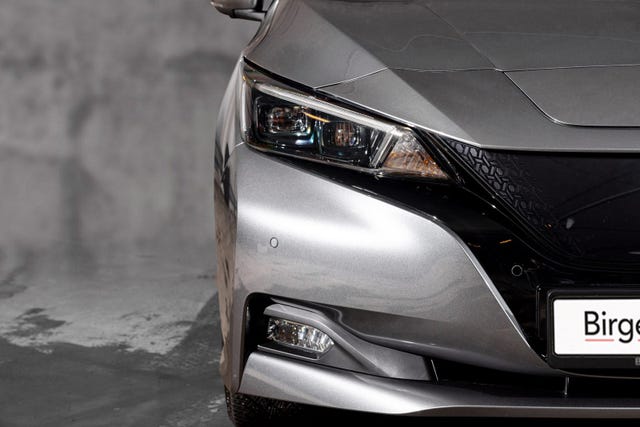 2022 NISSAN LEAF - 32