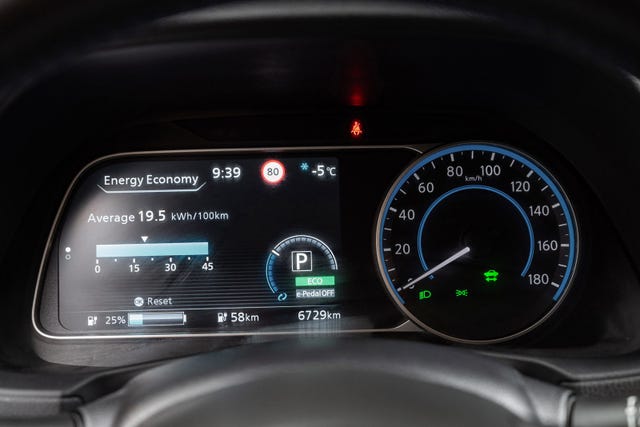 2022 NISSAN LEAF - 39