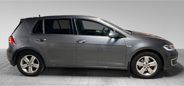 WVWZZZAUZJW900285 2018 VOLKSWAGEN GOLF-3