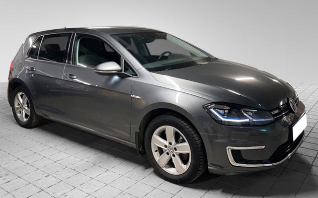 WVWZZZAUZJW900285 2018 VOLKSWAGEN GOLF-1