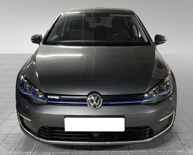 WVWZZZAUZJW900285 2018 VOLKSWAGEN GOLF-2