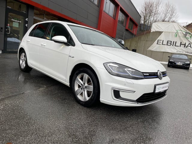 2019 VOLKSWAGEN GOLF - 19