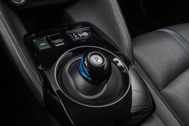 2019 NISSAN LEAF - 11