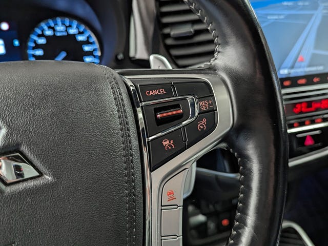 2020 MITSUBISHI OUTLANDER - 24