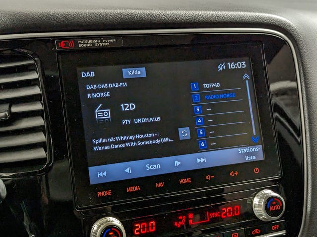2020 MITSUBISHI OUTLANDER - 28