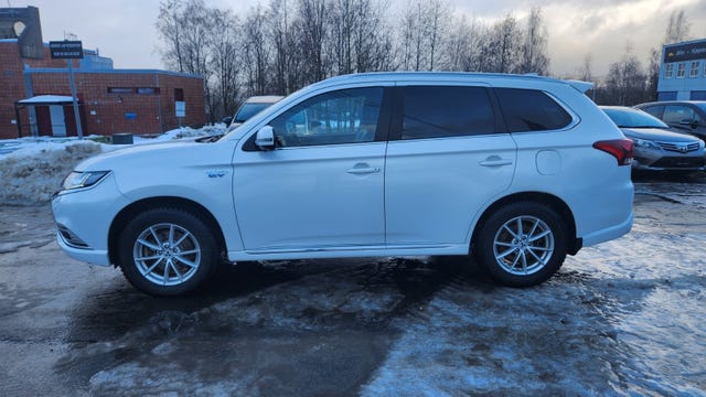 JMBXDGG3WLZ013446 2020 MITSUBISHI OUTLANDER-1