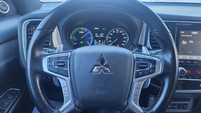 2020 MITSUBISHI OUTLANDER - 11
