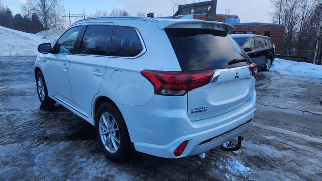 JMBXDGG3WLZ013446 2020 MITSUBISHI OUTLANDER-2