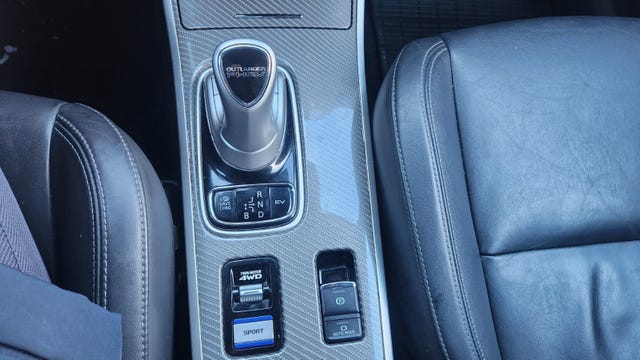2020 MITSUBISHI OUTLANDER - 16