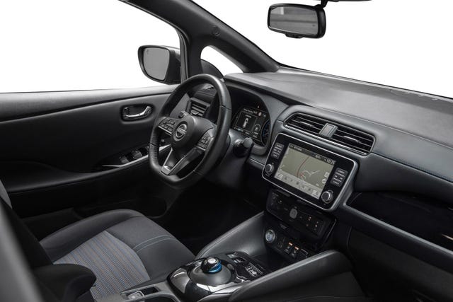 2022 NISSAN LEAF - 25