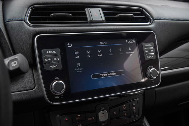 2022 NISSAN LEAF - 22
