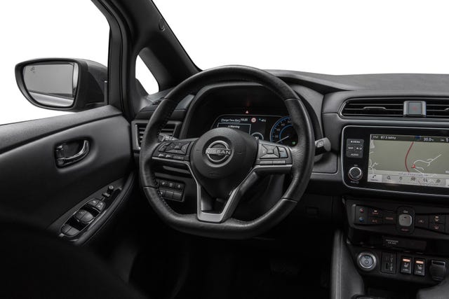 2022 NISSAN LEAF - 14