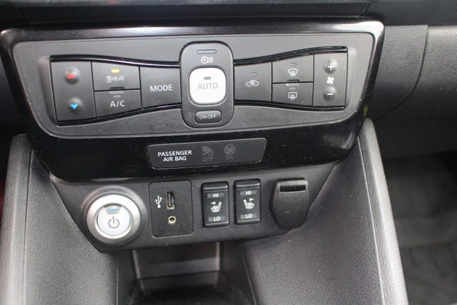 2018 NISSAN LEAF - 16