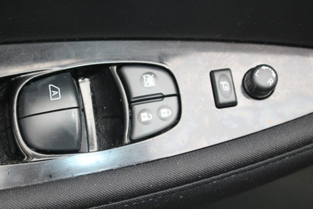 2018 NISSAN LEAF - 10