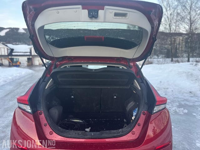 2019 NISSAN LEAF - 31