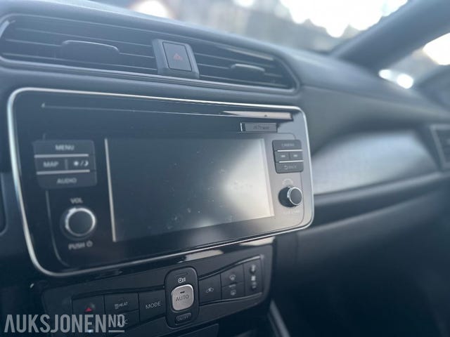 2019 NISSAN LEAF - 16