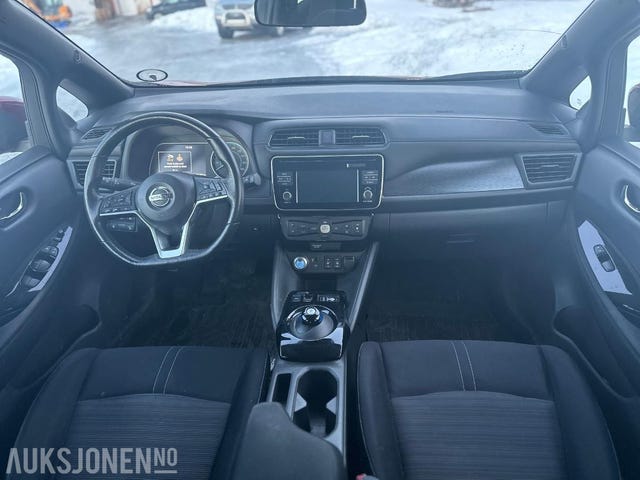 2019 NISSAN LEAF - 25