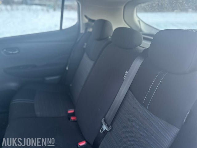 2019 NISSAN LEAF - 27