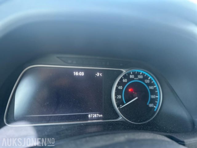 2019 NISSAN LEAF - 18