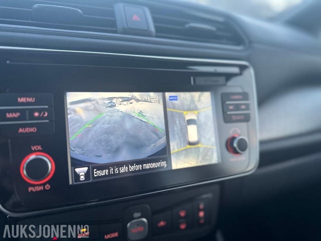 2019 NISSAN LEAF - 24