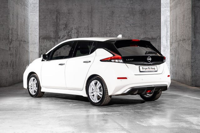 2022 NISSAN LEAF - 8