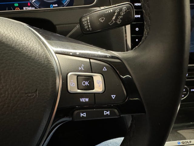 2019 VOLKSWAGEN GOLF - 22