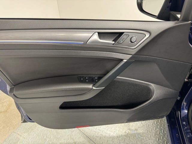 2019 VOLKSWAGEN GOLF - 13
