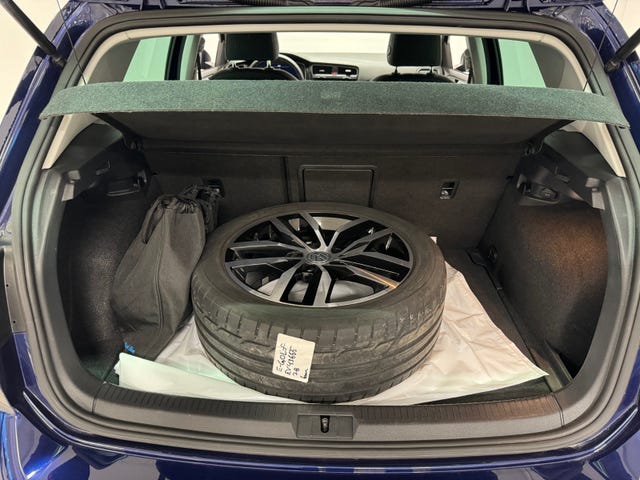 2019 VOLKSWAGEN GOLF - 28
