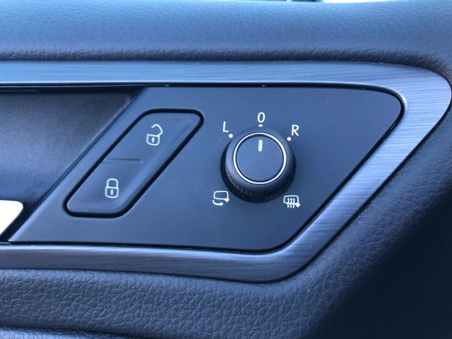 2019 VOLKSWAGEN GOLF - 16