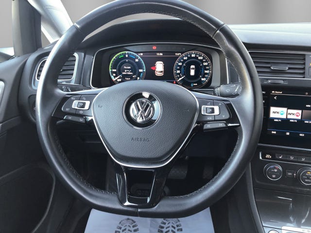 2019 VOLKSWAGEN GOLF - 11