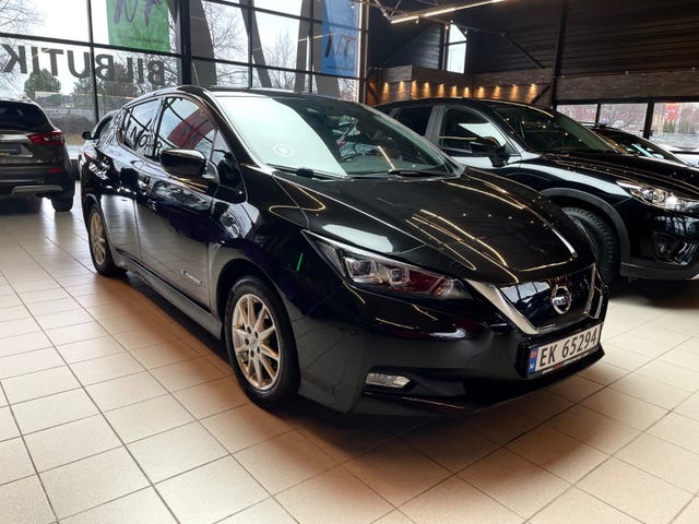 SJNFAAZE1U0003058 2018 NISSAN LEAF-3