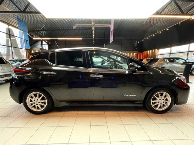 SJNFAAZE1U0003058 2018 NISSAN LEAF-4