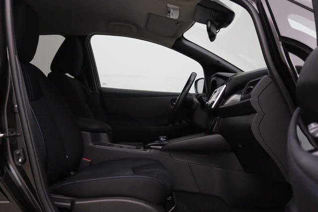 2018 NISSAN LEAF - 24