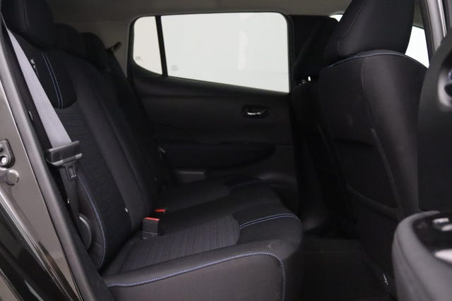 2018 NISSAN LEAF - 31