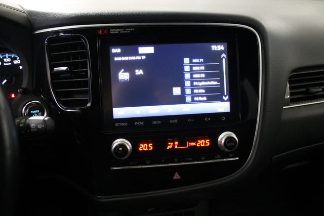 2020 MITSUBISHI OUTLANDER - 23