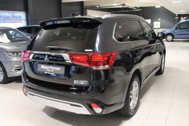 JMBXDGG3WLZ032702 2020 MITSUBISHI OUTLANDER-2