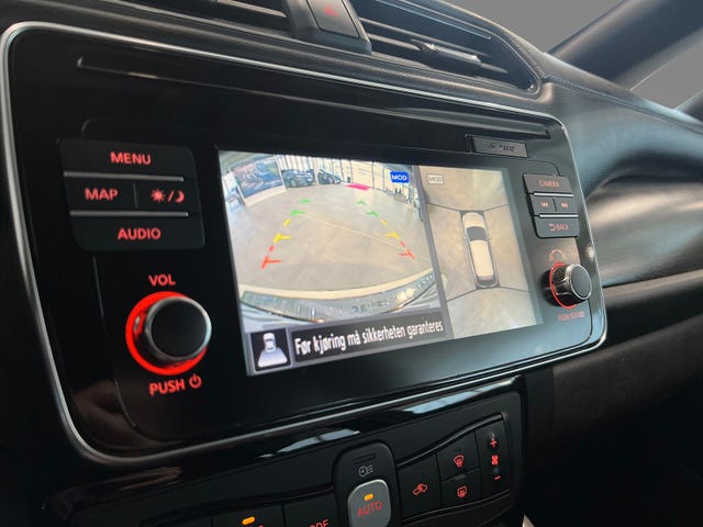 2019 NISSAN LEAF - 19