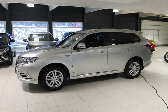 JMBXDGG3WLZ030312 2020 MITSUBISHI OUTLANDER-2