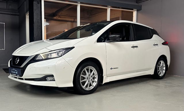 SJNFAAZE1U0029784 2018 NISSAN LEAF-1