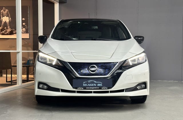SJNFAAZE1U0029784 2018 NISSAN LEAF-5