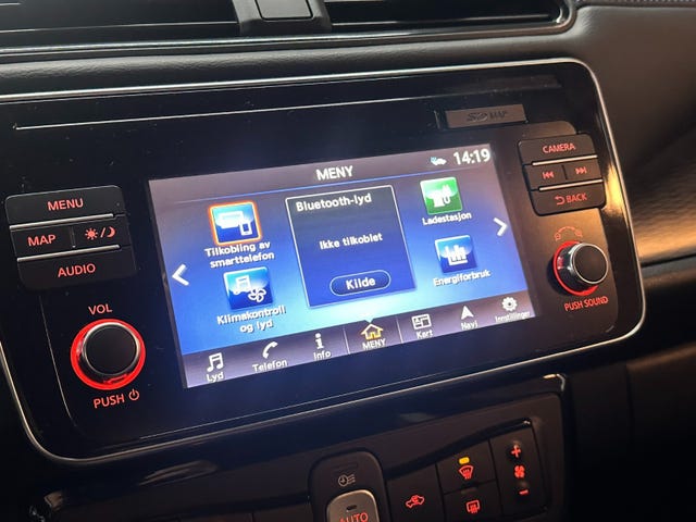 2018 NISSAN LEAF - 16
